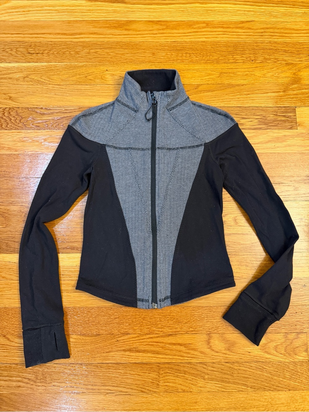 Ivivva (Lululemon) Define Style Jacket in Black and Gray Herringbone - Size 10